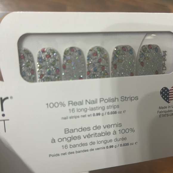 Colorstreet winter nail strips 3pk Holiday De-Light, Ice Ice Maybe, Snow Biz - Picture 2 of 5